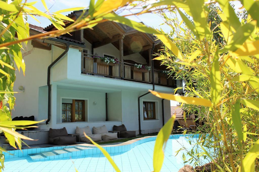 Gartenresidence Stephanie By Hotel Rotwand Лаивес Екстериор снимка